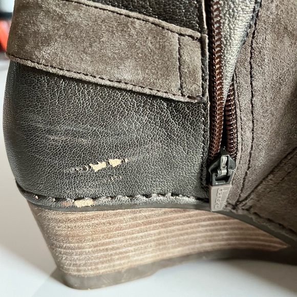 Dansko booties 7.5/38 - Picture 9 of 10